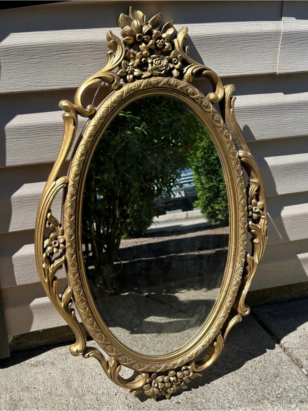 Vintage 1965 Syroco French Provincial Gold Oval Mirror Roses Hollywood Regency